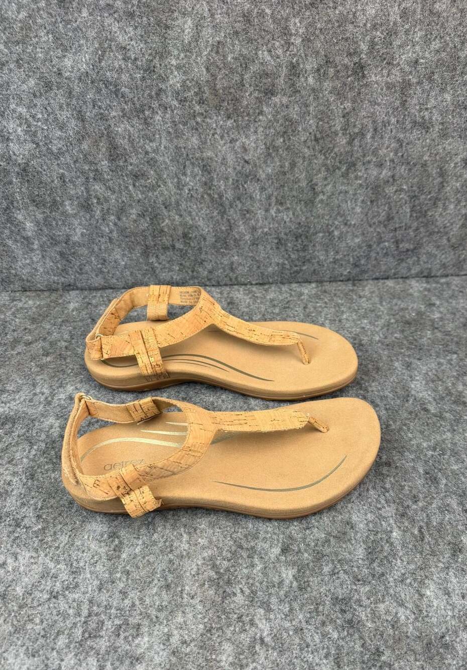 Aetrex Jane Thong Sandal Size US 9.5 Cork Orthopedic